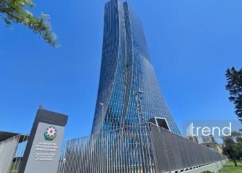 Azerbaijan central bank’s net claims on lenders down 11.7%