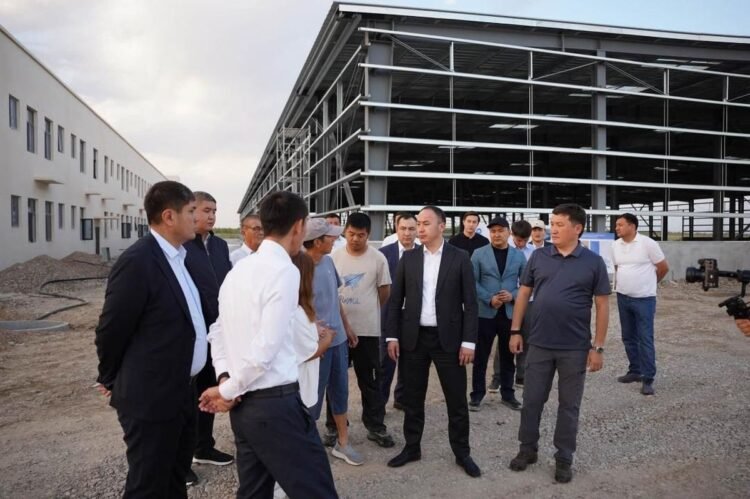 Kazakhstan to build $57 million textile plant in Turkestan