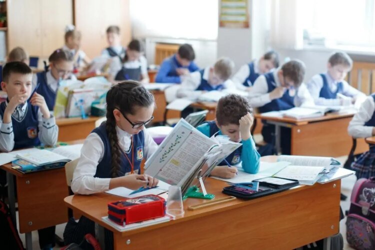 School holidays: the break that protects children’s mental health
