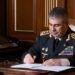 Azerbaijan’s Defense Minister extends condolences to Pakistan