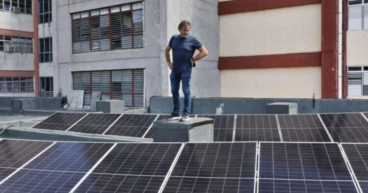 Health: https://www.14ymedio.com/cuba/hospitales-paneles-solares-Funar-fuera_1_1131900.html