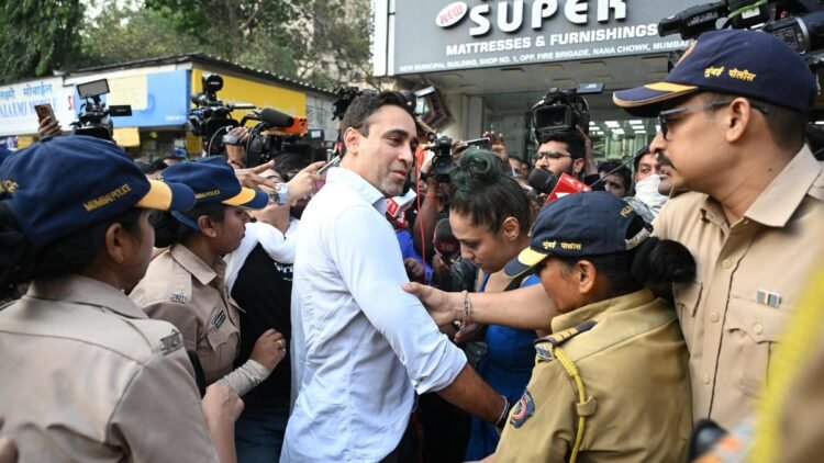 Actor Imran Khan moves Bombay HC against ‘arbitrary, illegal’ notice to leave India