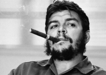 Guevara, a macabre legend in extinction