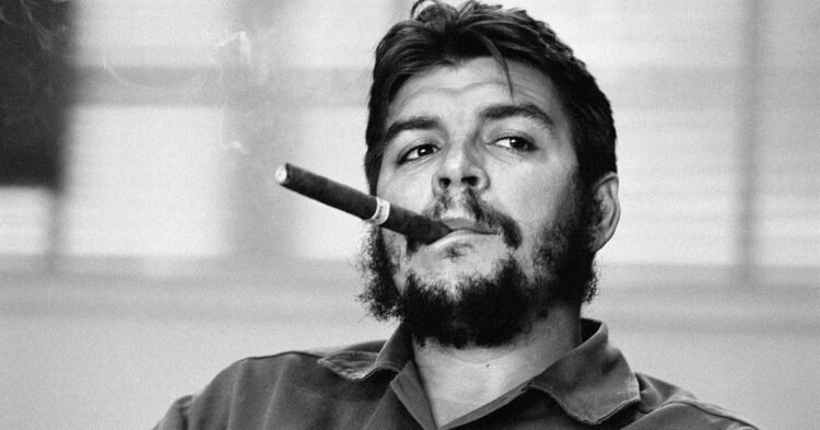 Guevara, a macabre legend in extinction