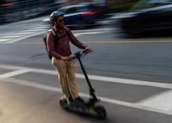 Age, speed limits for e-scooters and other personal electric vehicles hitting Manitoba roads next year