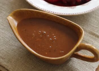 Turkey gravy brand sold in Canada recalled due to undeclared mustard