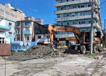 Havana Chronicles: Havana smells like gasoline and sewage