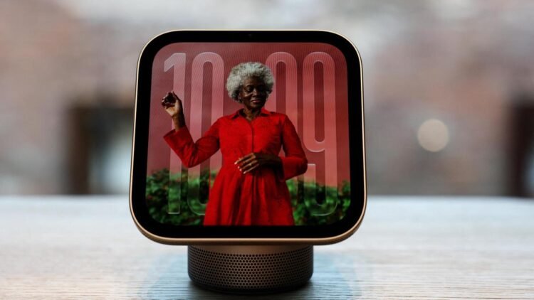 Apple unveils HomeView smart display in renewed home push