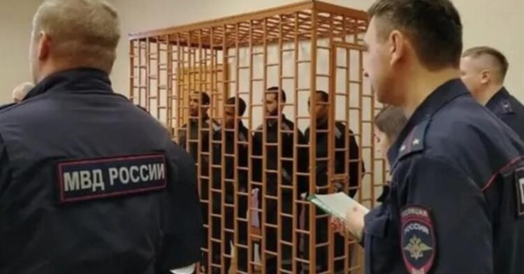 Migration: Russia condemns four Cuban migrants and expels two