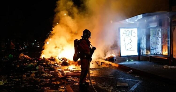 Protests: France studies suspending TikTok and Snapchat to stop looting