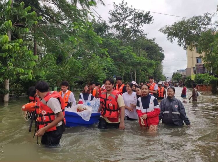 111 Dawei Flood Families Receive MRCS Relief