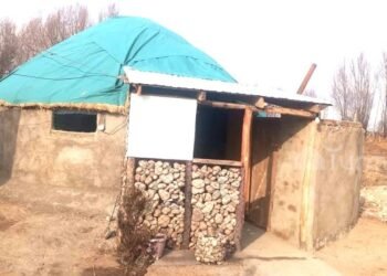 Life in the regions: A tourist from Italy burst into tears when he saw the yurt of a master from Issyk-Kul: What’s special about it?