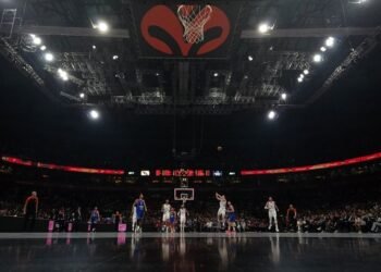 Basketball: Basketball-Euroleague shareholders reject NBA Europe offer, door open for future talks