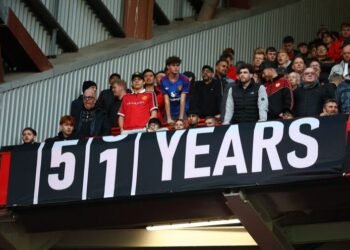 Football: Soccer-Man United fans revive ticker taunt over Man City financial case