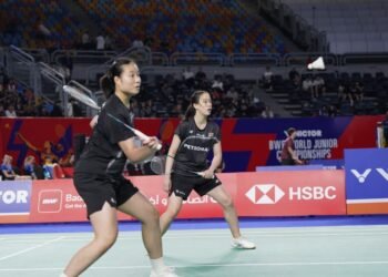 Anwar congratulates Zi Yu-Genevie on historic World Junior Badminton triumph