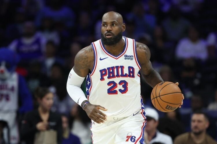 Other Sports: Trump says LeBron James showed disrespect during US national anthem