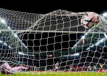 Football: Soccer-Juventus salvage Rennes draw as Benfica, Leverkusen stay perfect