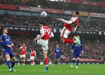 Football: Soccer-Gabriel shines at both ends as Arsenal ease past Everton to go level with Man City