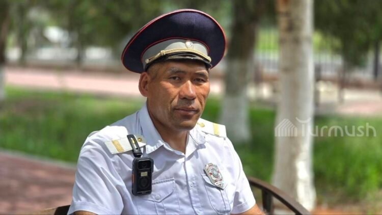 “Nikolai Valuevge okshoshturushat”: Eki metlik boi menen kopchuluktun konulun burgan policeman Aidarbek Chormonov