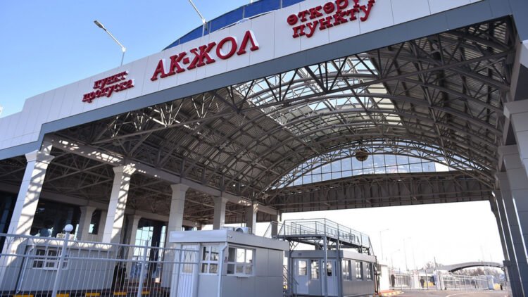 A Chinese man entered Kyrgyzstan through a hole in the fence of the Ak-Zhol checkpoint, and the border guard illegally issued him exit