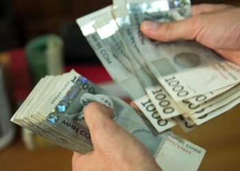 Policemen and military officers will have their salaries increased by 10 thousand soms, but allowances will be reduced