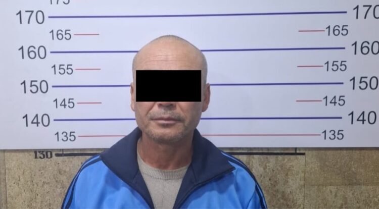 In Bishkek, on Chui-Fuchika, a man hit a foreigner. Video