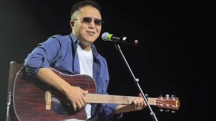 Akyn Askat Zhetigen performed his first concert after his release from prison. Video
