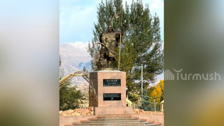 “Those who stole bricks from the mausoleum of Balbai Baatyr became disabled”: A monument to him was unveiled in Tyup
