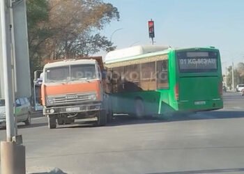 There is another accident involving a bus in Bishkek, this time a collision with a KamAZ truck.
