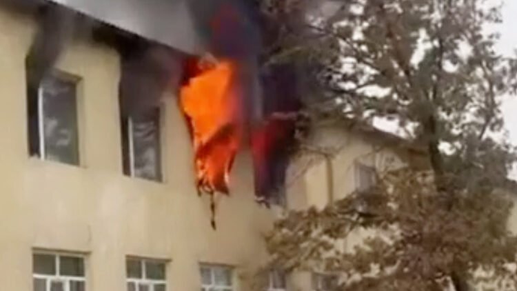 Fire at school. 1,200 people evacuated on their own, no casualties – Ministry of Emergency Situations