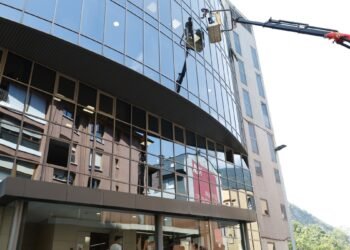 The Government of Andorra approves 5,100 work permits for the winter season