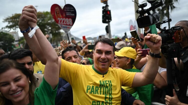 The United States announces that it will welcome Flávio Bolsonaro and his family after leaving Brazil this Tuesday, October 27: it will grant them visas