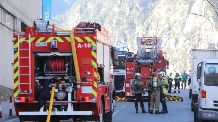 The Government of Andorra emphasizes the willingness to dialogue with the firefighters in the negotiation of overtime