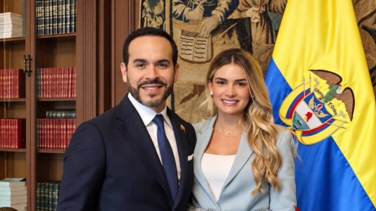 Government rejects attacks on the dignity and morality of the First Lady attributed to the cartoonist Matador and asks the Prosecutor’s Office to investigate