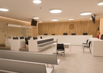 Trial for slander with advertising in Andorra: a woman faces three months for slandering a fire officer