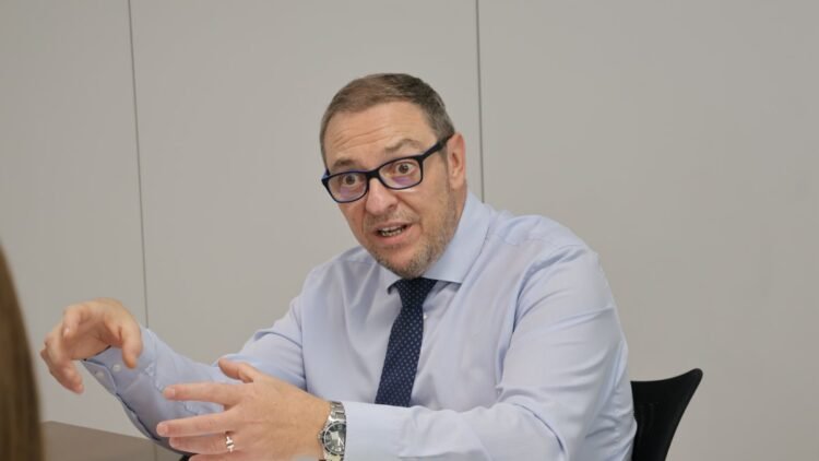 The Ministry of Education of Andorra detects difficulties in finding teachers of Catalan and French