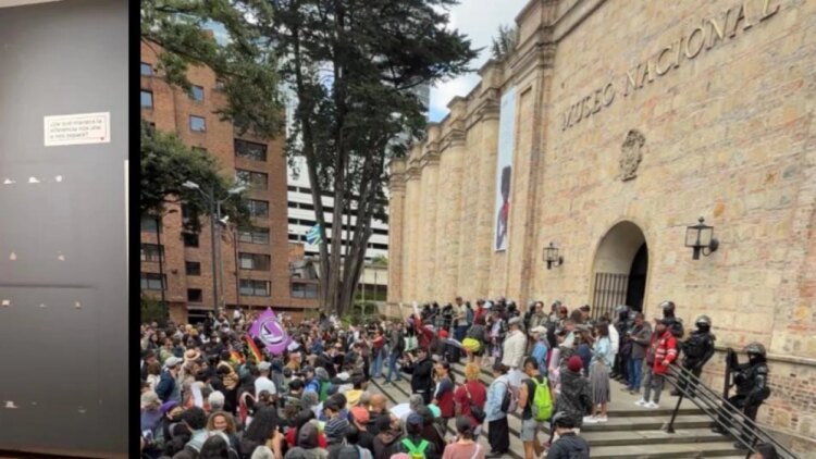 Citizens held a sit-in in front of the National Museum due to the removal of works from the premises; National Anti-riot Unit intervened