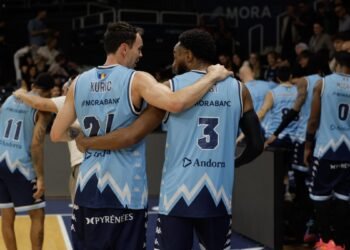 MoraBanc Andorra gets its first win of the season in the ACB League after beating Río Breogán 108 to 102 with 26 points from Kyle Kuric