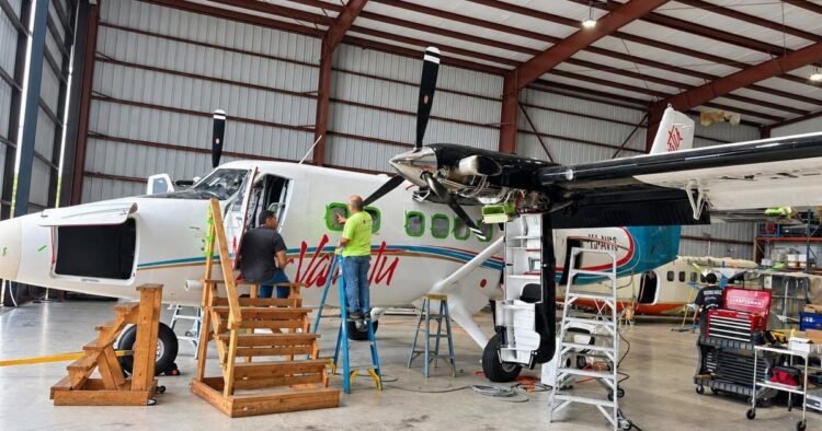 Gov't eyes more Twin Otters and ATR