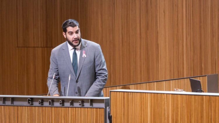 Minister Conxita Marsol defends that the thawing law guarantees automatic extensions of rents in Andorra