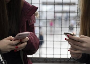 The Andorra Telecom SIM for those under 16 will not restrict access to social networks