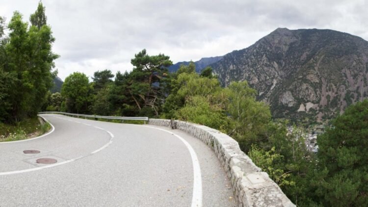 A man fatally stabs the couple and hours later surrenders to the Andorran police