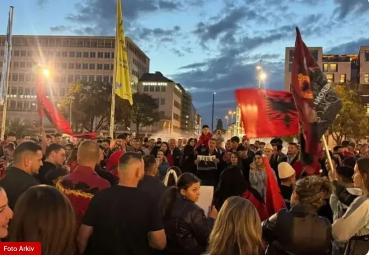 Protest today in Berlin with the motto “Not in my name”