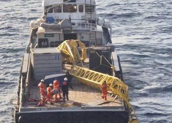 Operator dies after crane collapse offshore