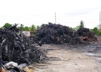 TENSIONS HIGH IN BEETHAMResidents accuse police, soldiers of harassment following Saturday’s TSTT arson attack blamed on members of the community