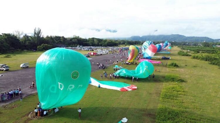 Hpa-an to light 9,000 lamps, balloons soar on Thadingyut