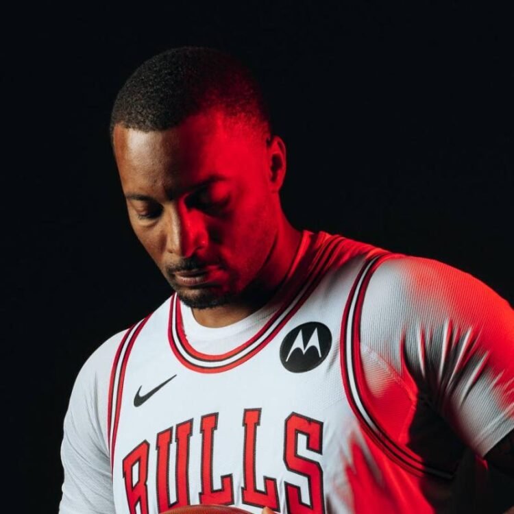 Powell scores 25 points to help the Bulls hold off the Bucks | Sports