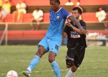 Gritty Molynes performance brings second win | Sports