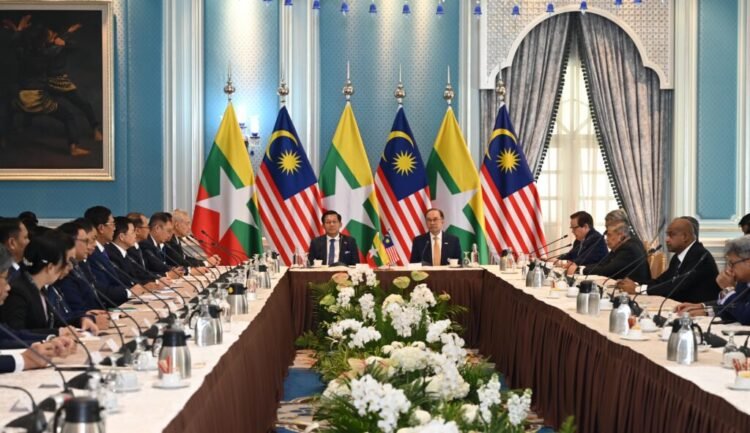 President U Min Aung Hlaing calls for Myanmar-Malaysia relations to reach next level