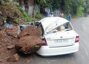 Retired Air Force officer dies as boulder falls on moving car on Ooty Road
